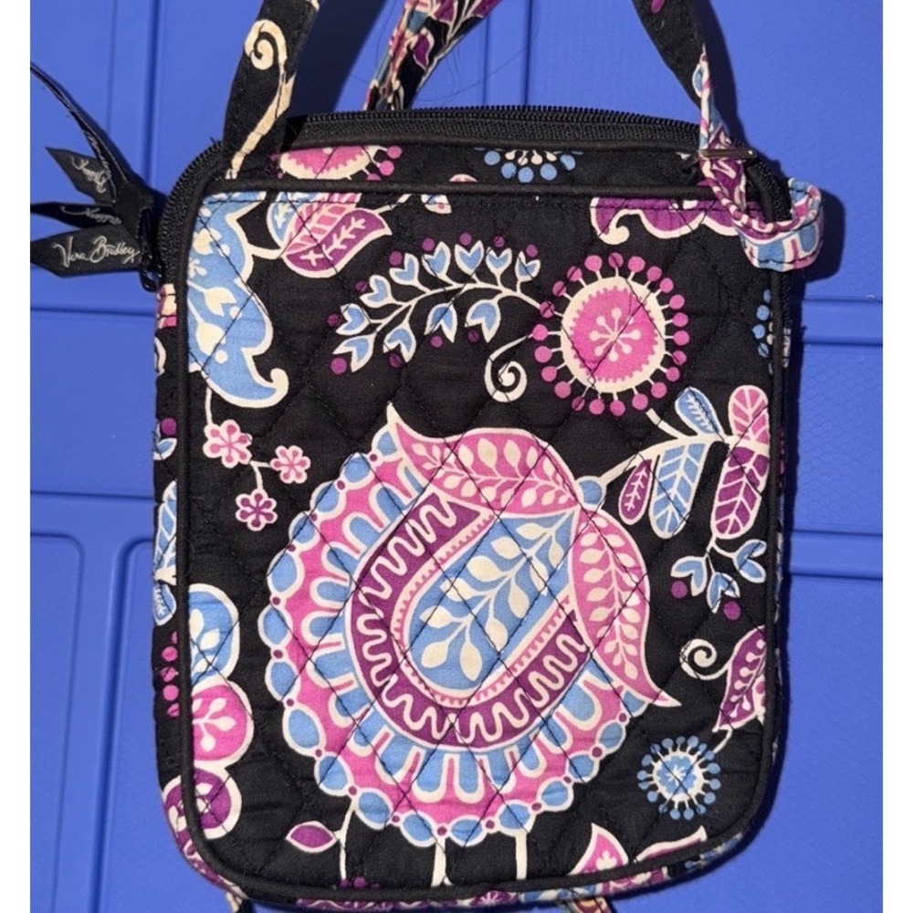 Vera Bradley‎ Quilted Black Floral Print Zip Around Crossbody Bag Purse